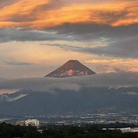 Appartamento Amazing Aircrafts Views In Front Of Airport Città del Guatemala Esterno foto