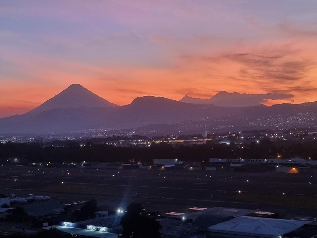 Appartamento Amazing Aircrafts Views In Front Of Airport Città del Guatemala Esterno foto